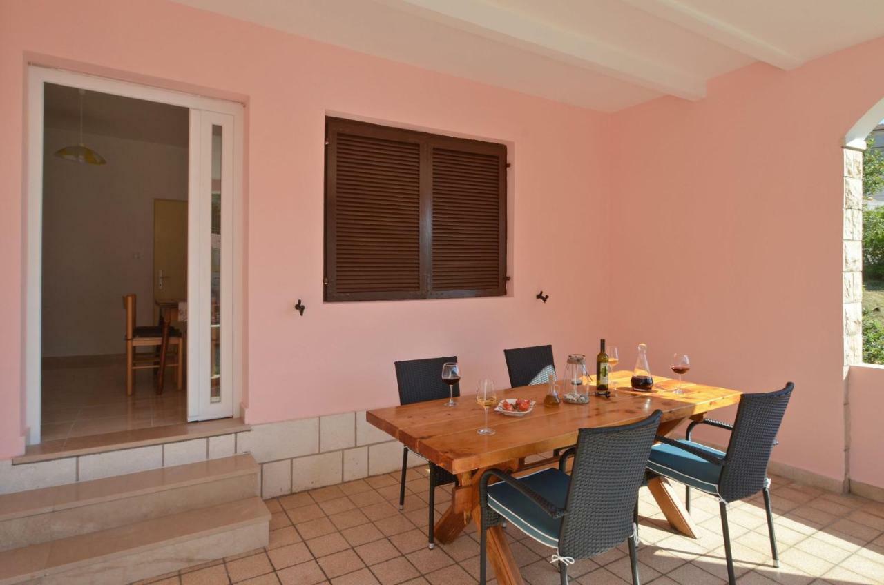 Apartment Jakov Grscica Prizba Ngoại thất bức ảnh