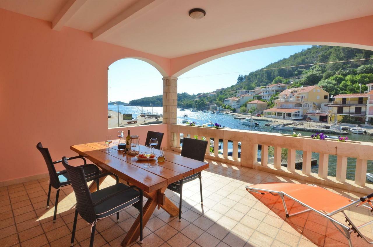 Apartment Jakov Grscica Prizba Ngoại thất bức ảnh