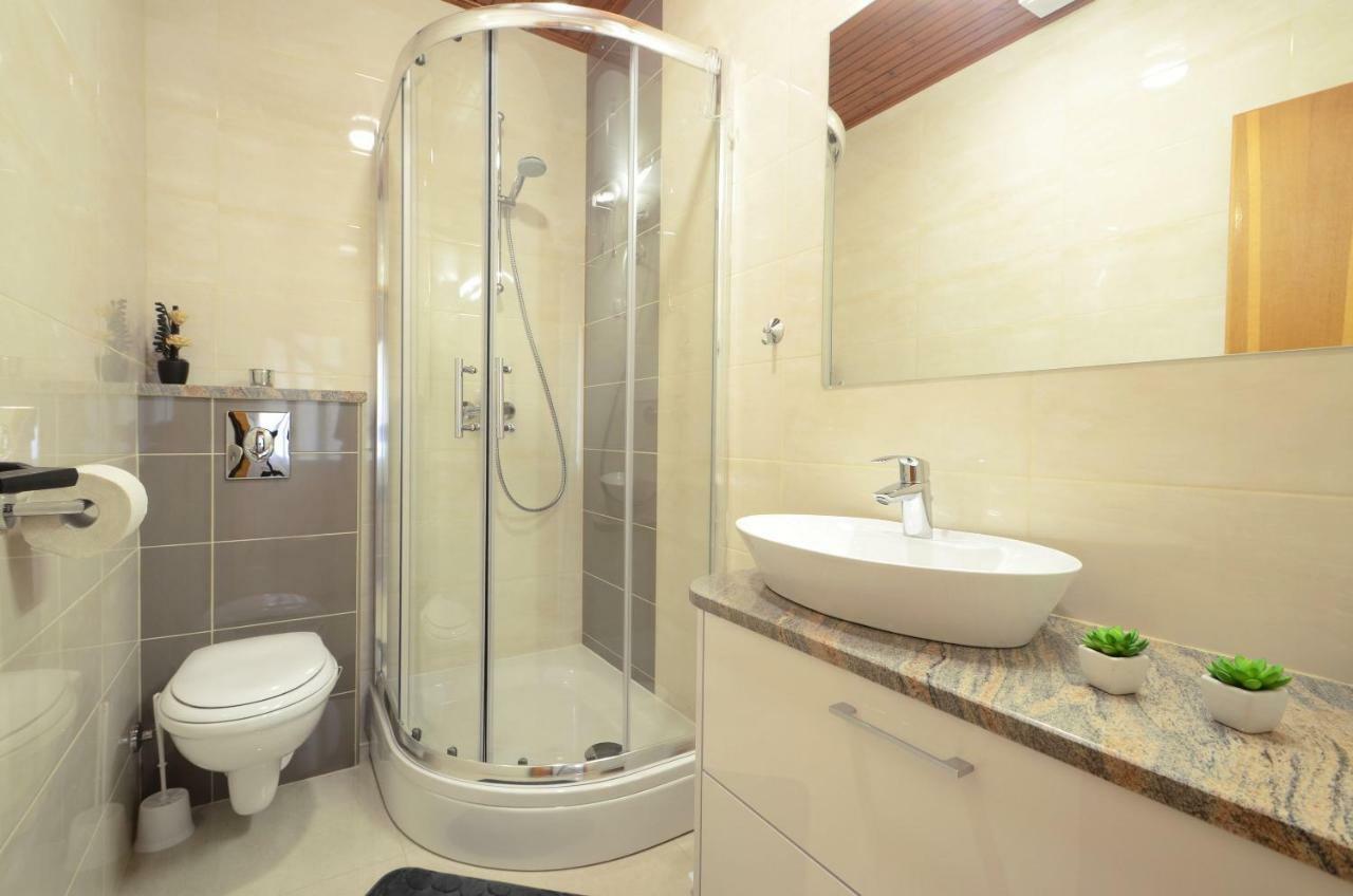 Apartment Jakov Grscica Prizba Ngoại thất bức ảnh
