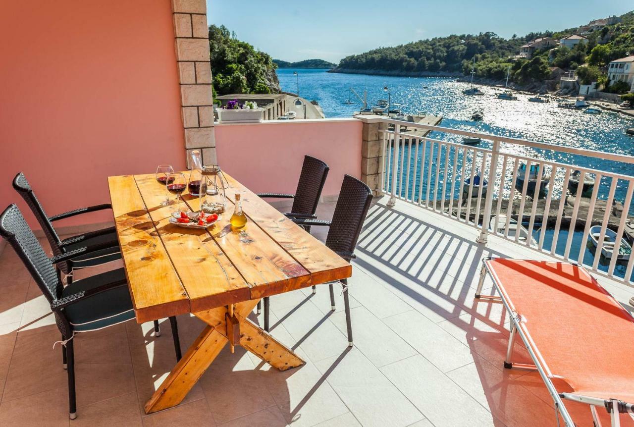 Apartment Jakov Grscica Prizba Ngoại thất bức ảnh